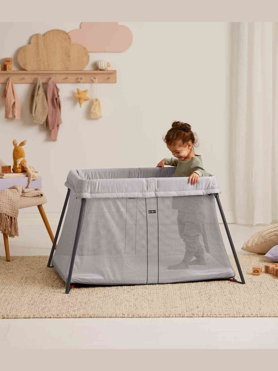 BabyBjörn Travel Cot Light – Silver
