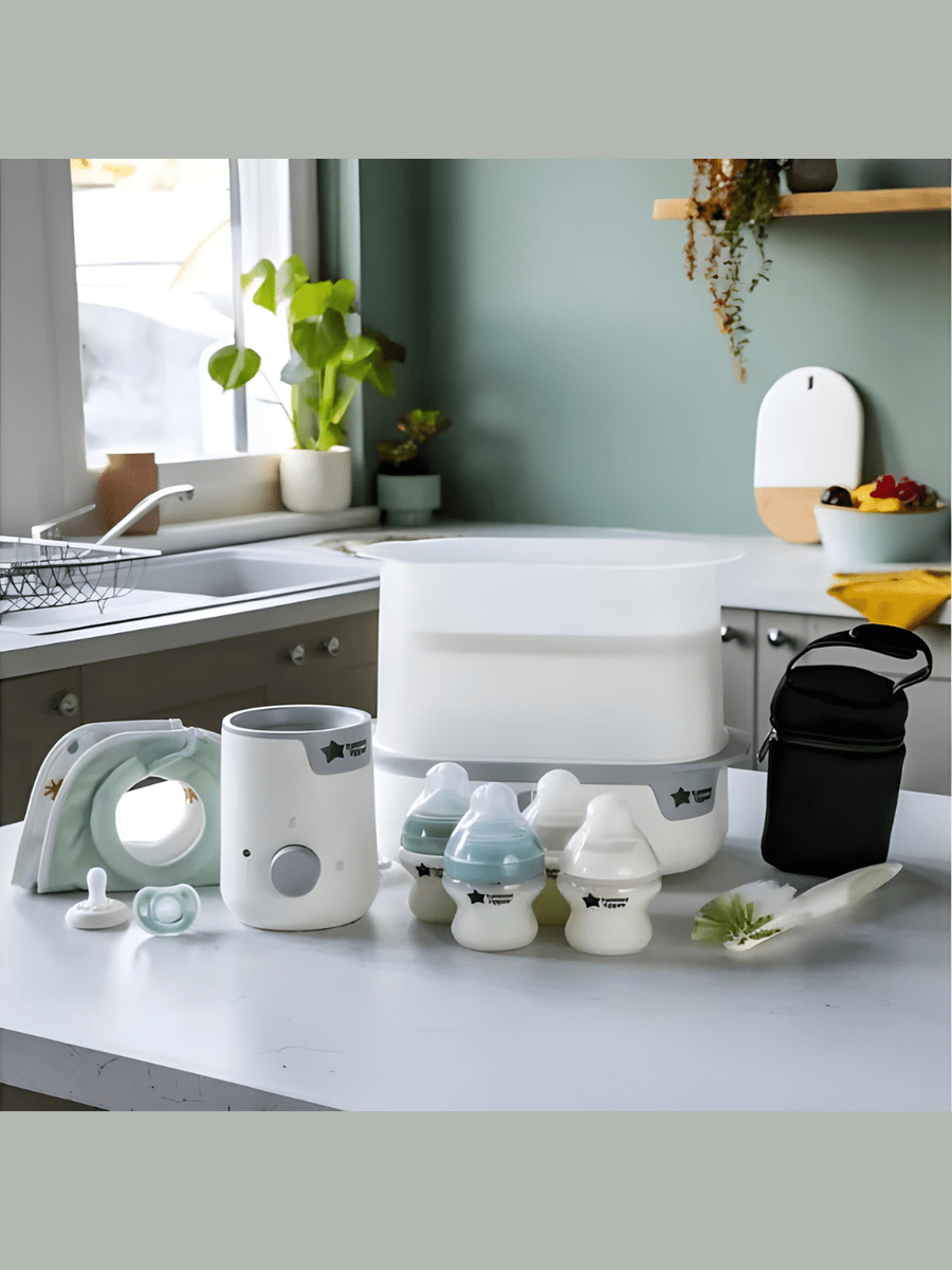 Tommee Tippee Complete Feeding Set – White